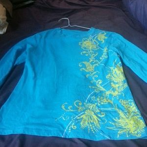 Long sleeve top for young teen