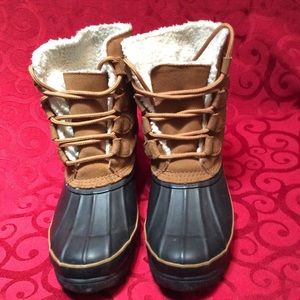 Bass Waterproof Warm Boots Size 10