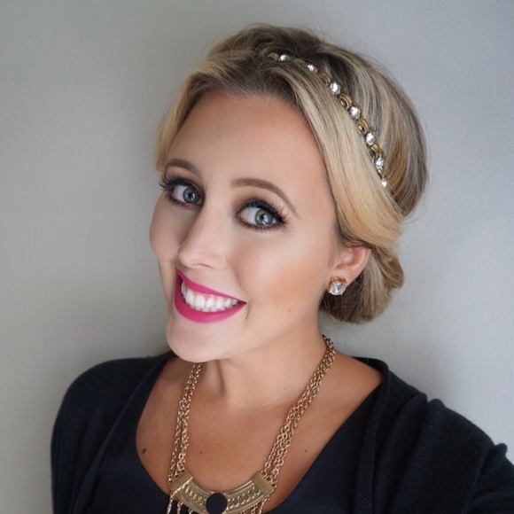 Meet your Posher, Lindsey - Picture 1 of 3