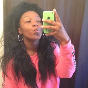 Meet your Posher, Mackenzie