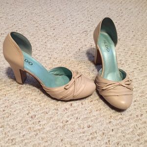 Aldo closed toe heels