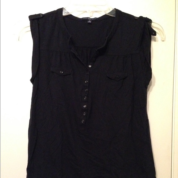 Navy blue tee. Button accents