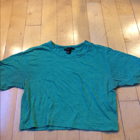 Cute green crop top t-shirt