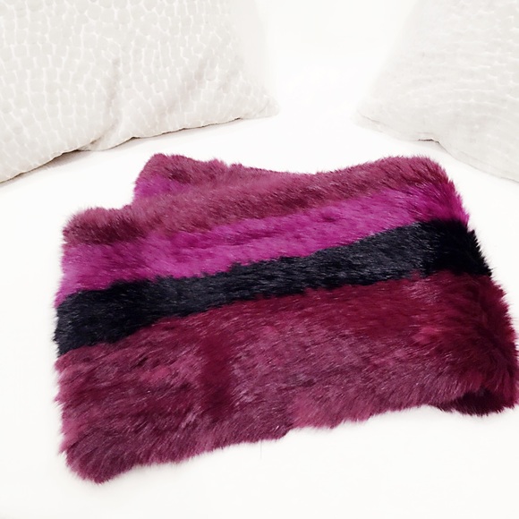 Authentic 100% real fur scarf.