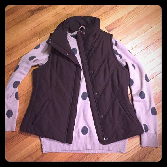 Brown puffer vest