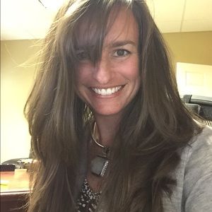 Meet your Posher, Carrie