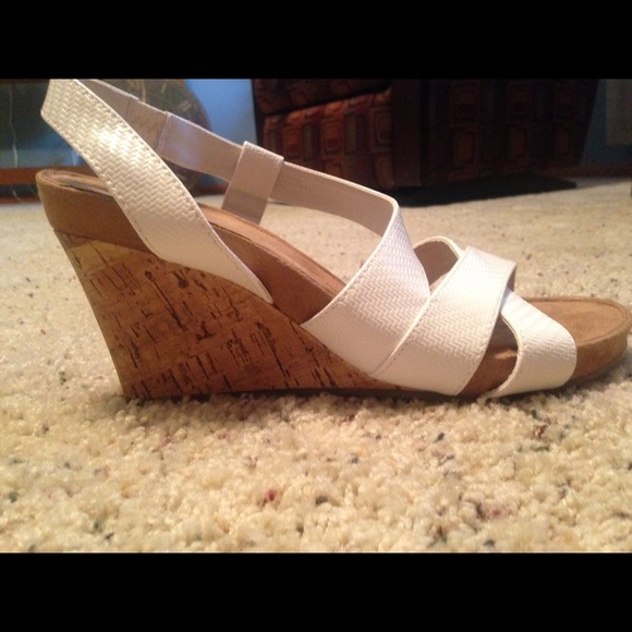 white/tan wedges