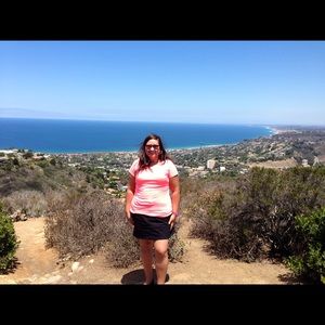Meet your Posher, Claudia