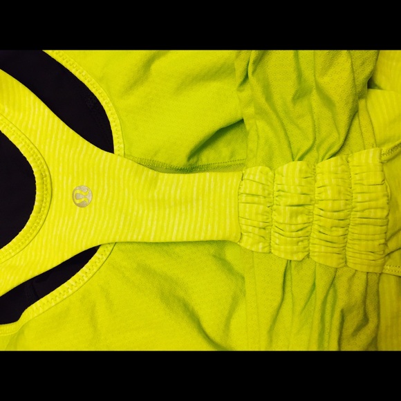 Fluorescent yellow green lulu tank - Picture 2 of 3