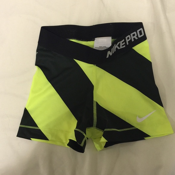 Nike Pants - nike pros •• size xs