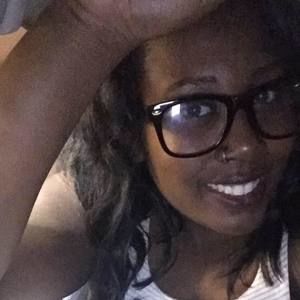 Meet your Posher, Desirae