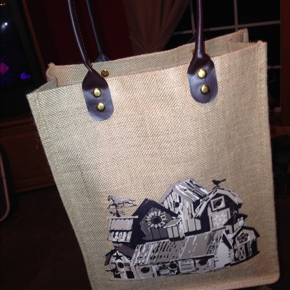 2 Burlap Bags Nice NWT 🎀🎁 - Picture 3 of 3