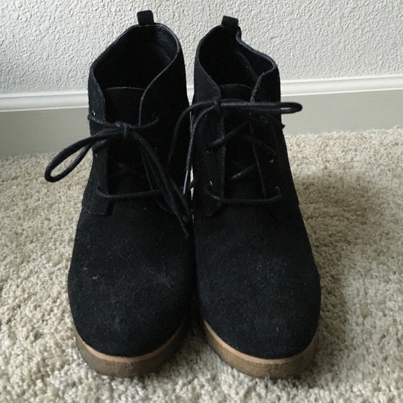 🎉 HP 🎉 Shoemint Jolly booties - Picture 2 of 4