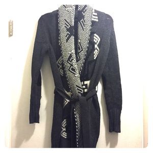 Aztec Print Sweat Perfect for Fall!