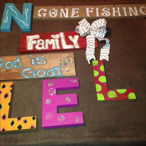 Custom made signs anything u want including names - Picture 1 of 3