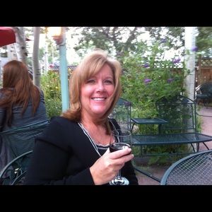 Meet your Posher, Sheri