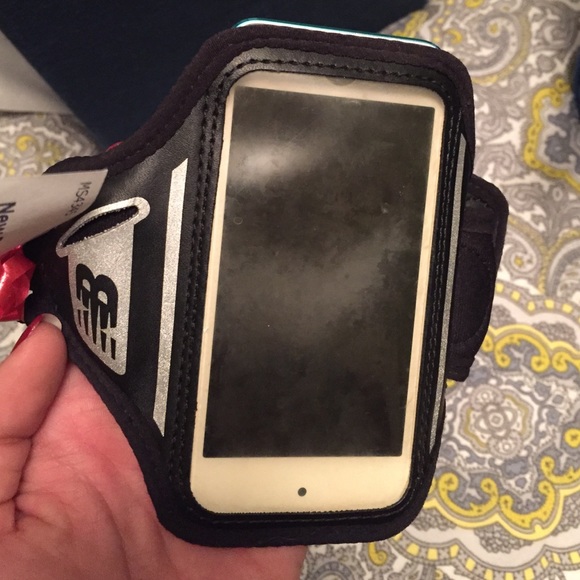 iPhone 5 New balance running strap