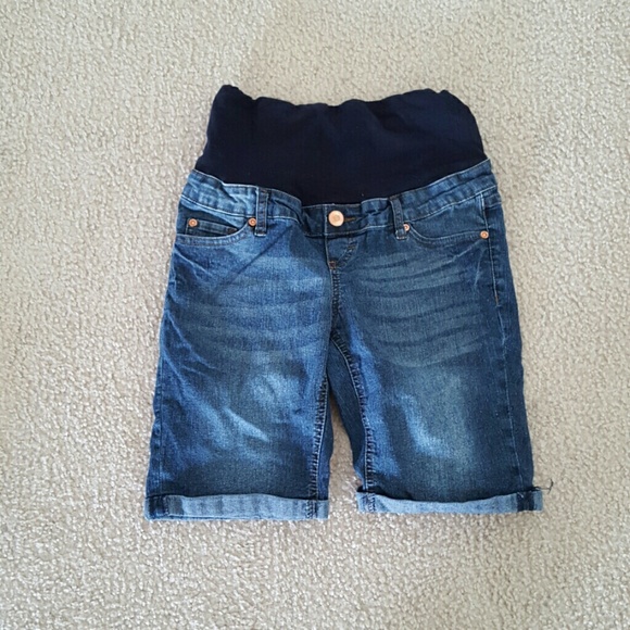 Maternity jean shorts bundle