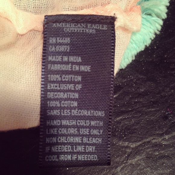 AE infinity scarf with fringe, perfect condition - Picture 2 of 2