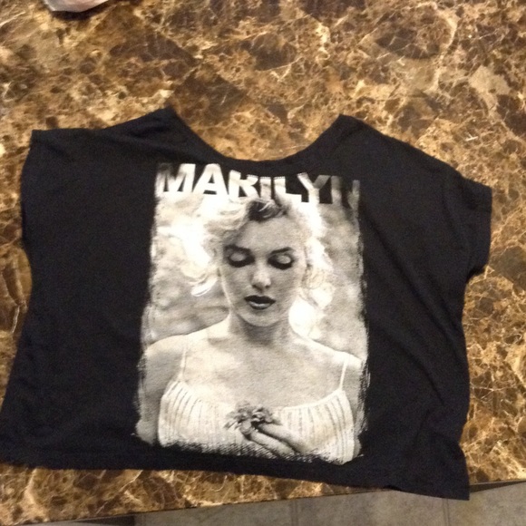 Marilyn Monroe shirt