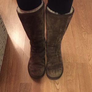BROWN UGGS! Authentic