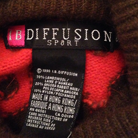 Indiffusions nice sweaters - Picture 4 of 4