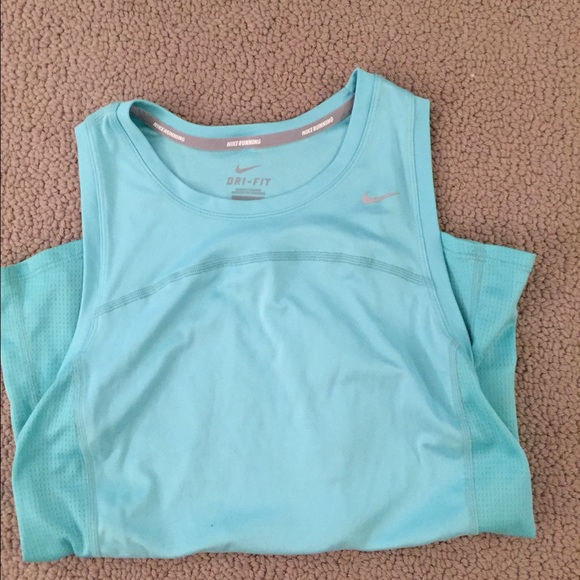 Nike Sleeveless Workout Top