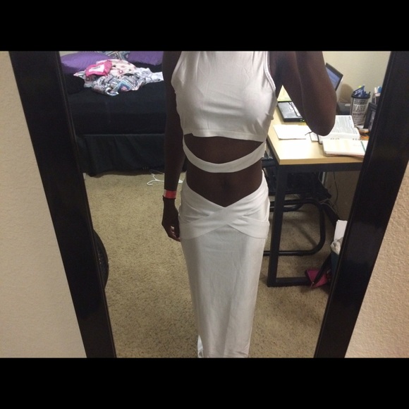 2PC Crop Top and Skirt Set - Picture 2 of 4