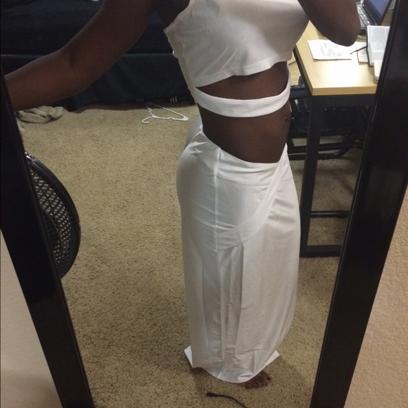 2PC Crop Top and Skirt Set - Picture 4 of 4
