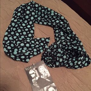Liscaro scarf