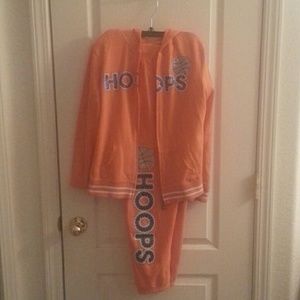 Lounge wear for young teen