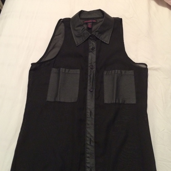 Black button up leather tank top - Picture 1 of 4