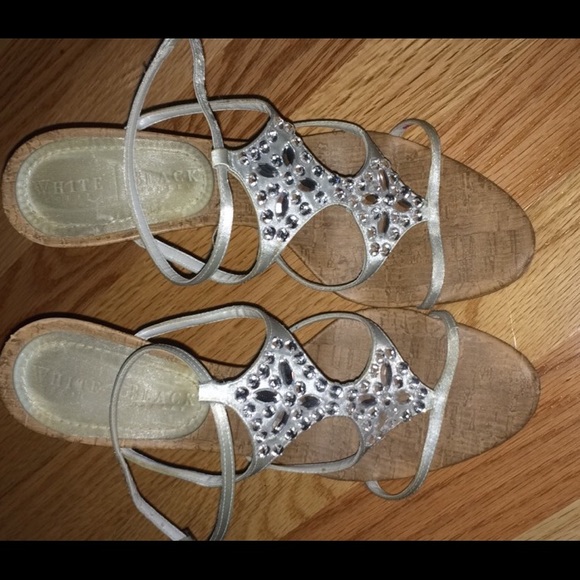Adorable Heels - Picture 1 of 2