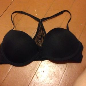 New w/out tags black racer back front clasp bra