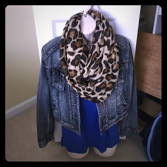 Chic Jean Jacket!