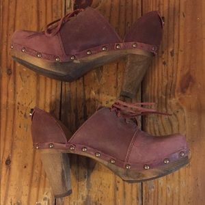 Beauty Boho wood heeled platform clogs