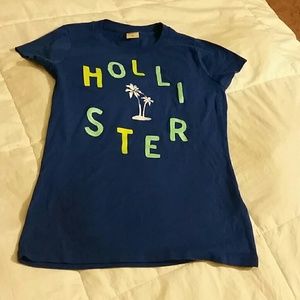 Hollister blue t-shirt