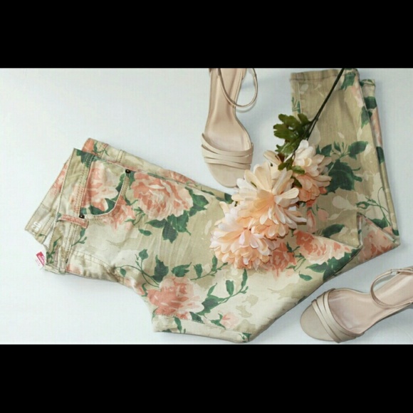 Tan floral print pants - Picture 1 of 2