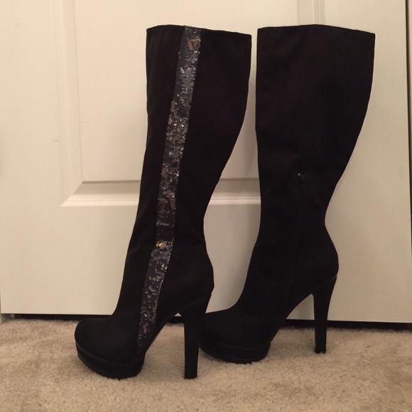 💕sexy off the runway platform boots💕