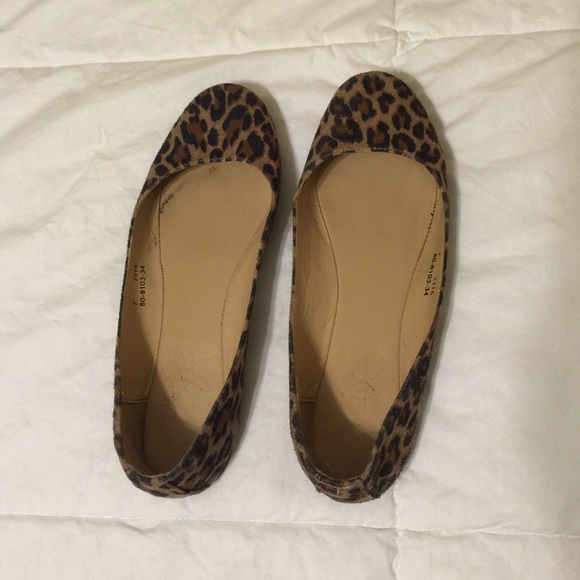 Leopard flats
