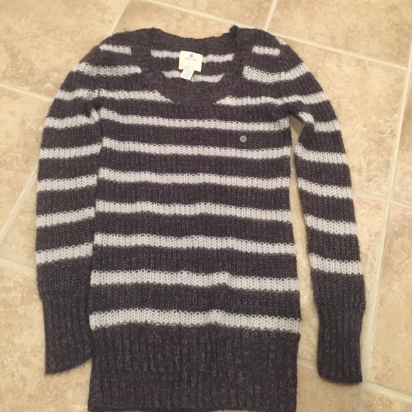 NWT Aerie Grey Striped Sweater