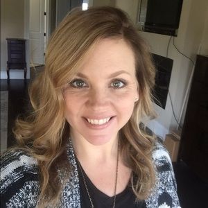 Meet your Posher, Traci