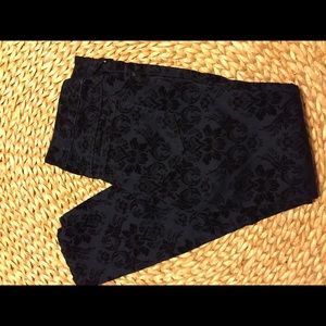 Free people blue pants w/ velvet accent size 25.