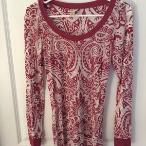 Fitted long sleeve shirt