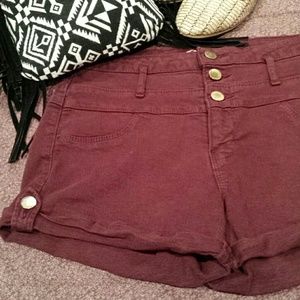 Refuge maroon shorts, medium