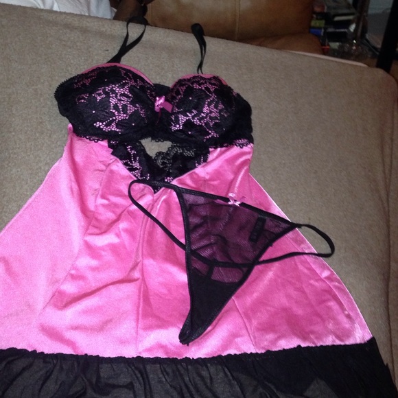Sexy NWOT lingerie pink and black Lacey&silky