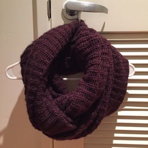 Chunky infinity knit scarf