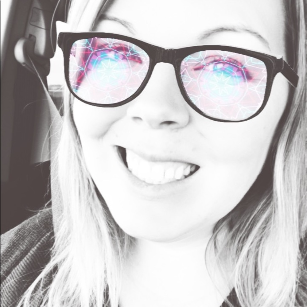 Meet your Posher, Laura