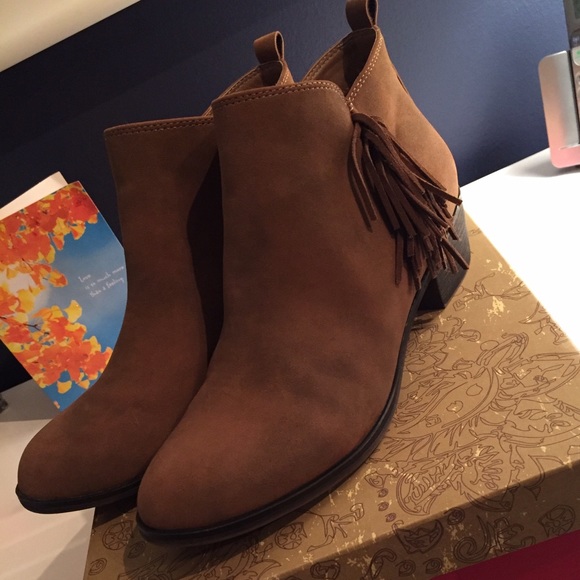 American Rag brown booties with fringe