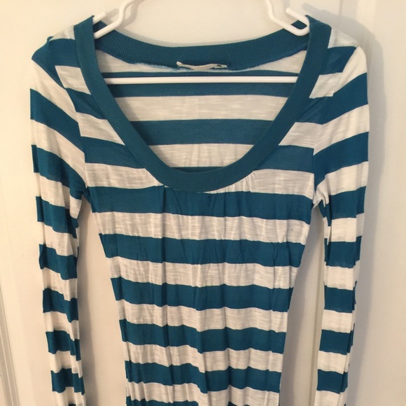 Fitted stripped long sleeve shirt